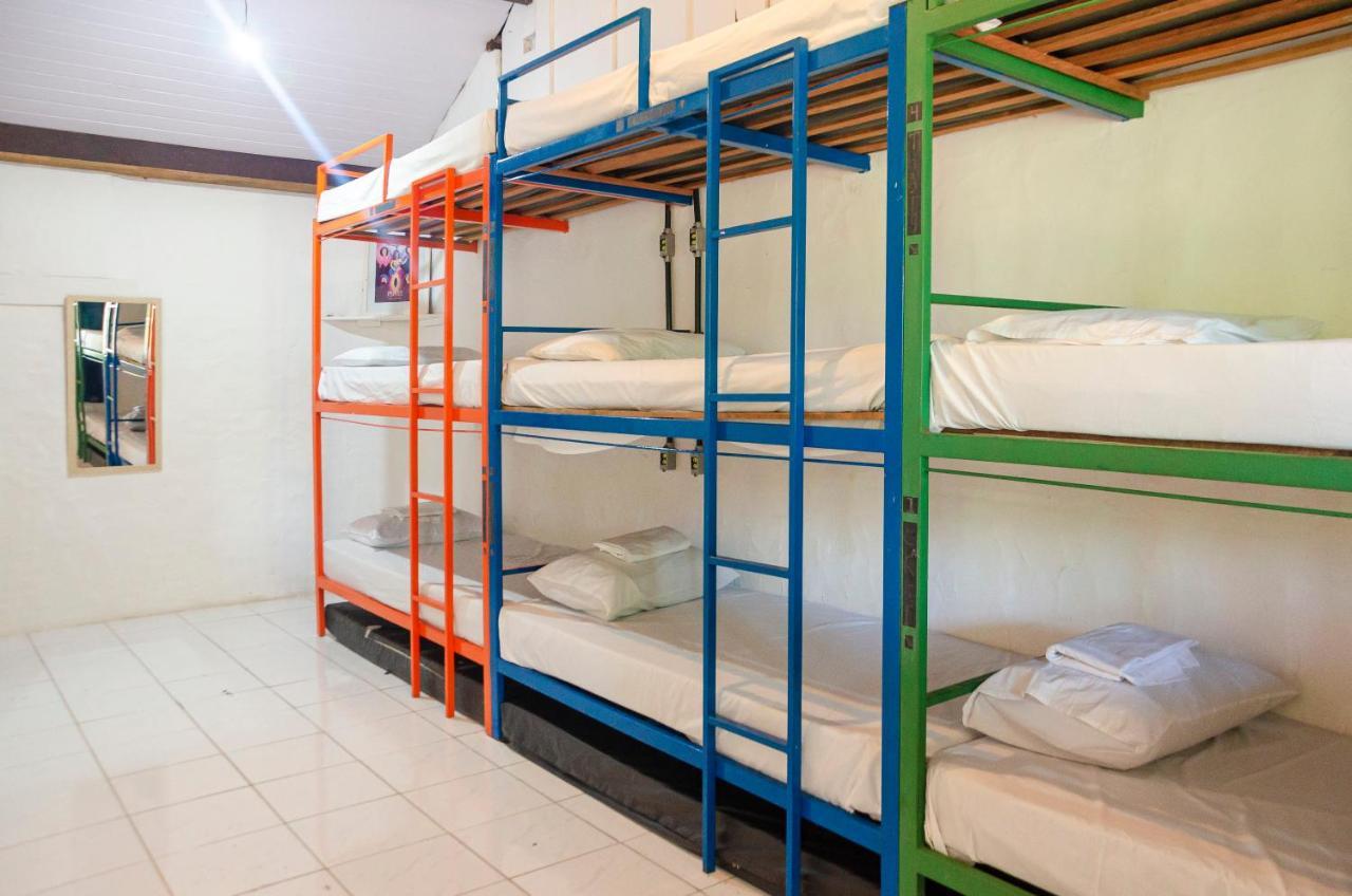 Clan.Destino Hostel Илябела Екстериор снимка